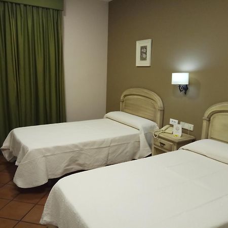 Los Bronces Lucena Exterior photo