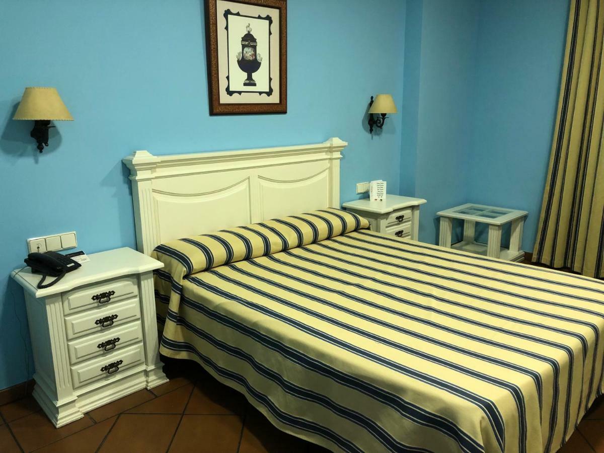 Los Bronces Lucena Exterior photo